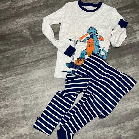 New Carters 4pc Dragon pjs - Picture 9 of 10